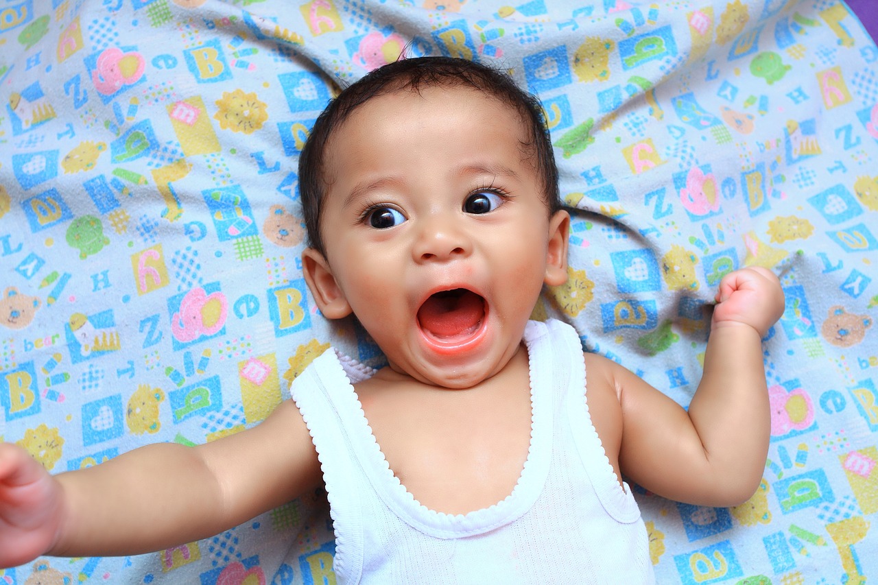 孕妈供卵生的宝宝肚子应该瘪还是鼓（NF宝贝(国际)生殖的婴儿肚子应该瘪还是鼓）